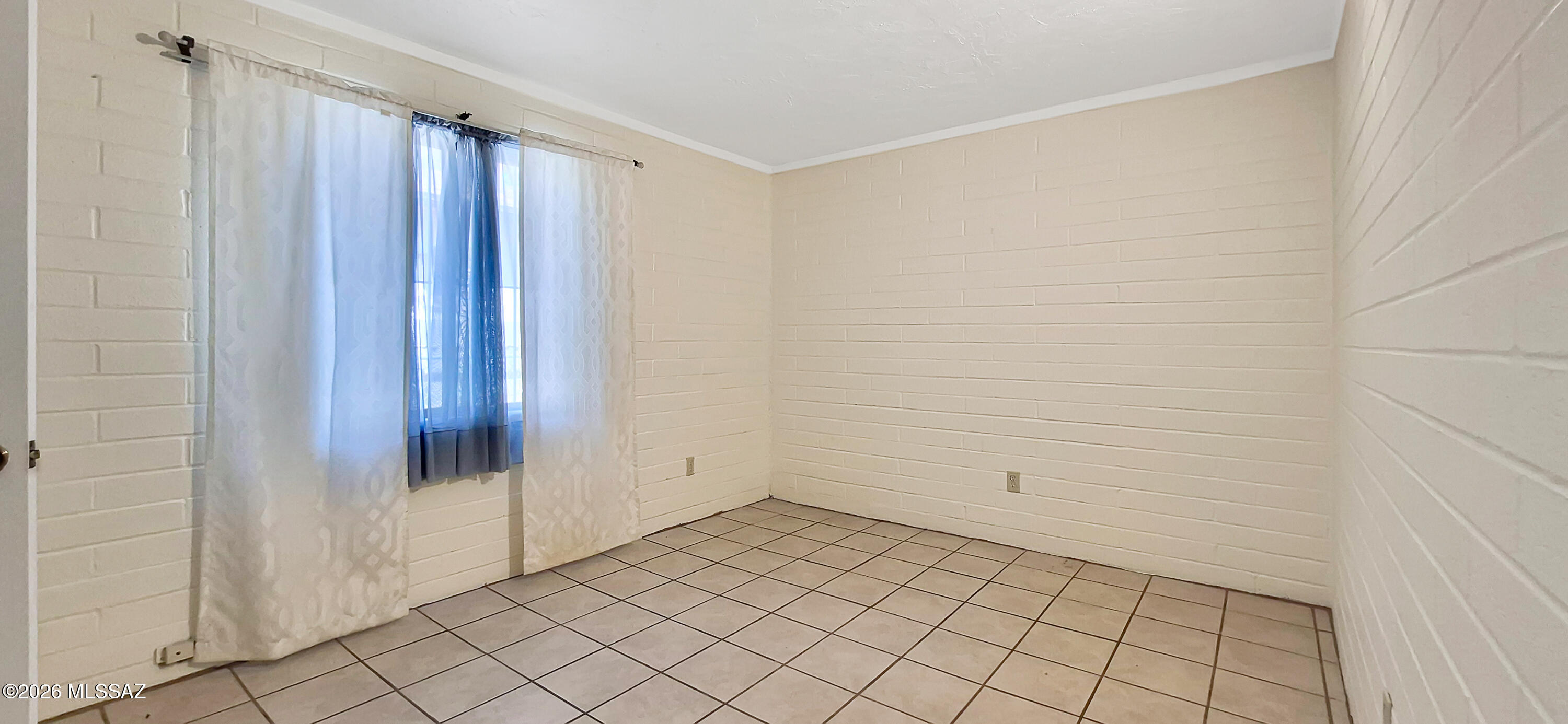 1527 W Niagara Street