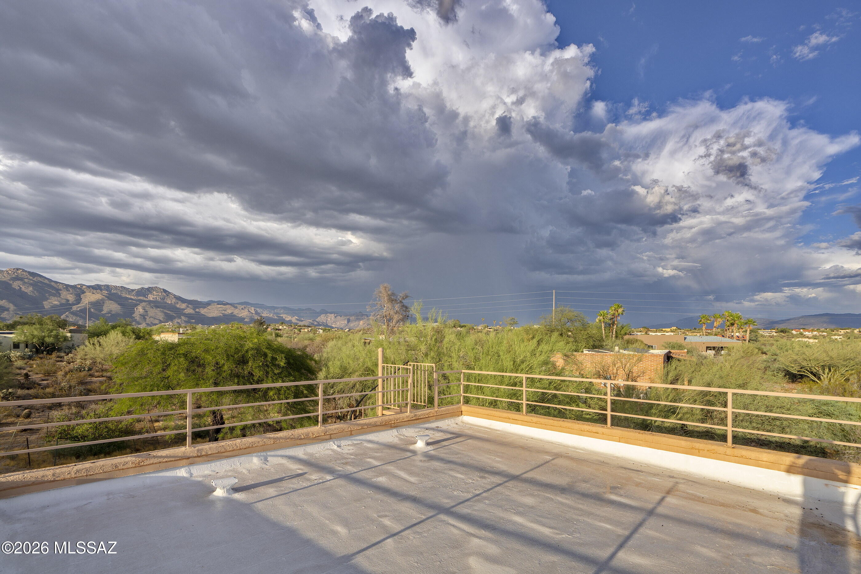 4310 N Camino Arco