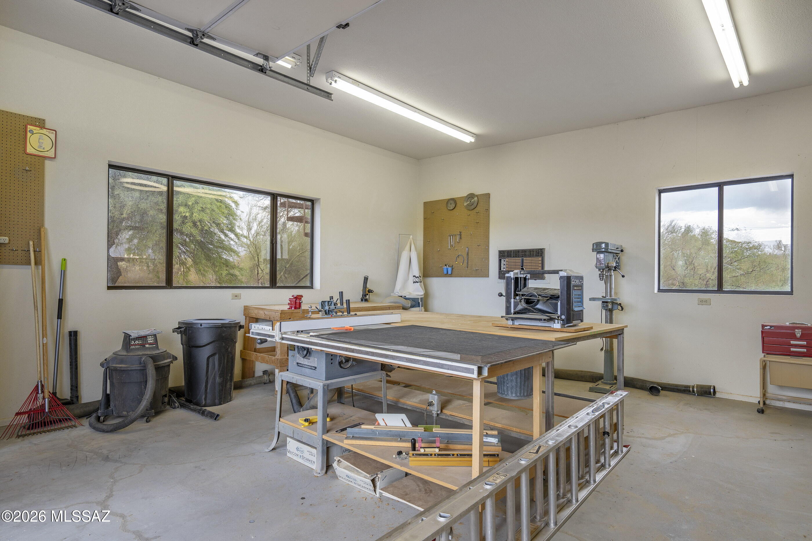 4310 N Camino Arco