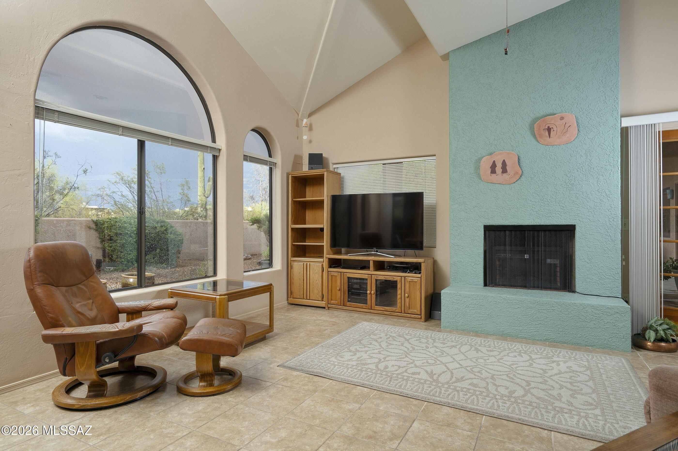 4310 N Camino Arco