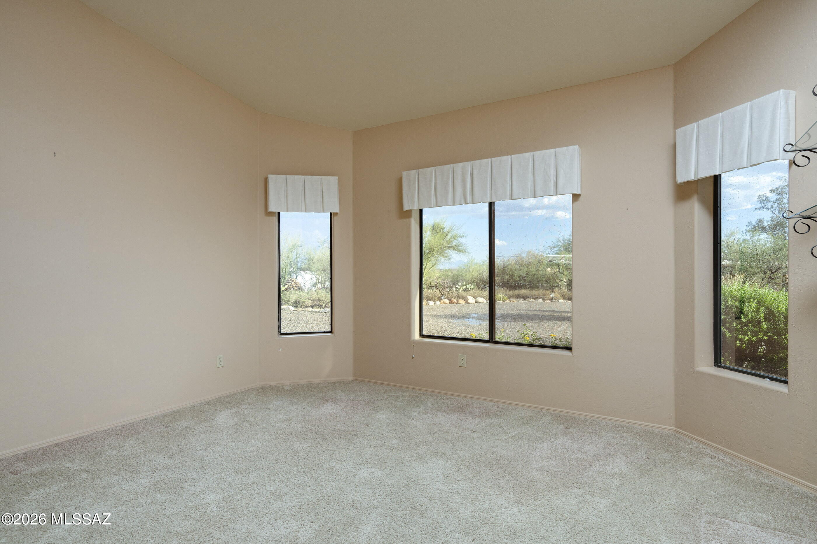 4310 N Camino Arco