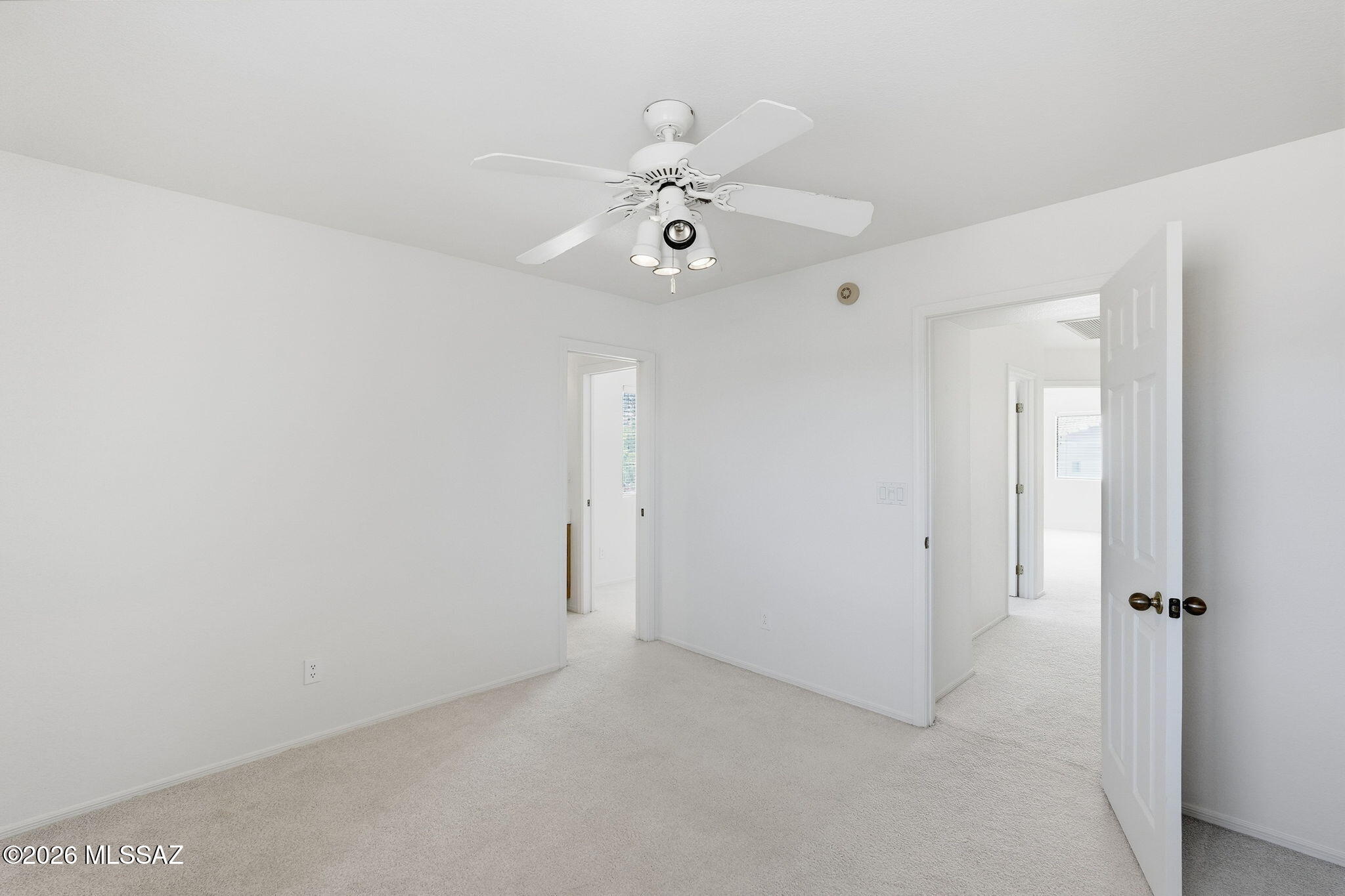 10060 N Pitchingwedge Lane