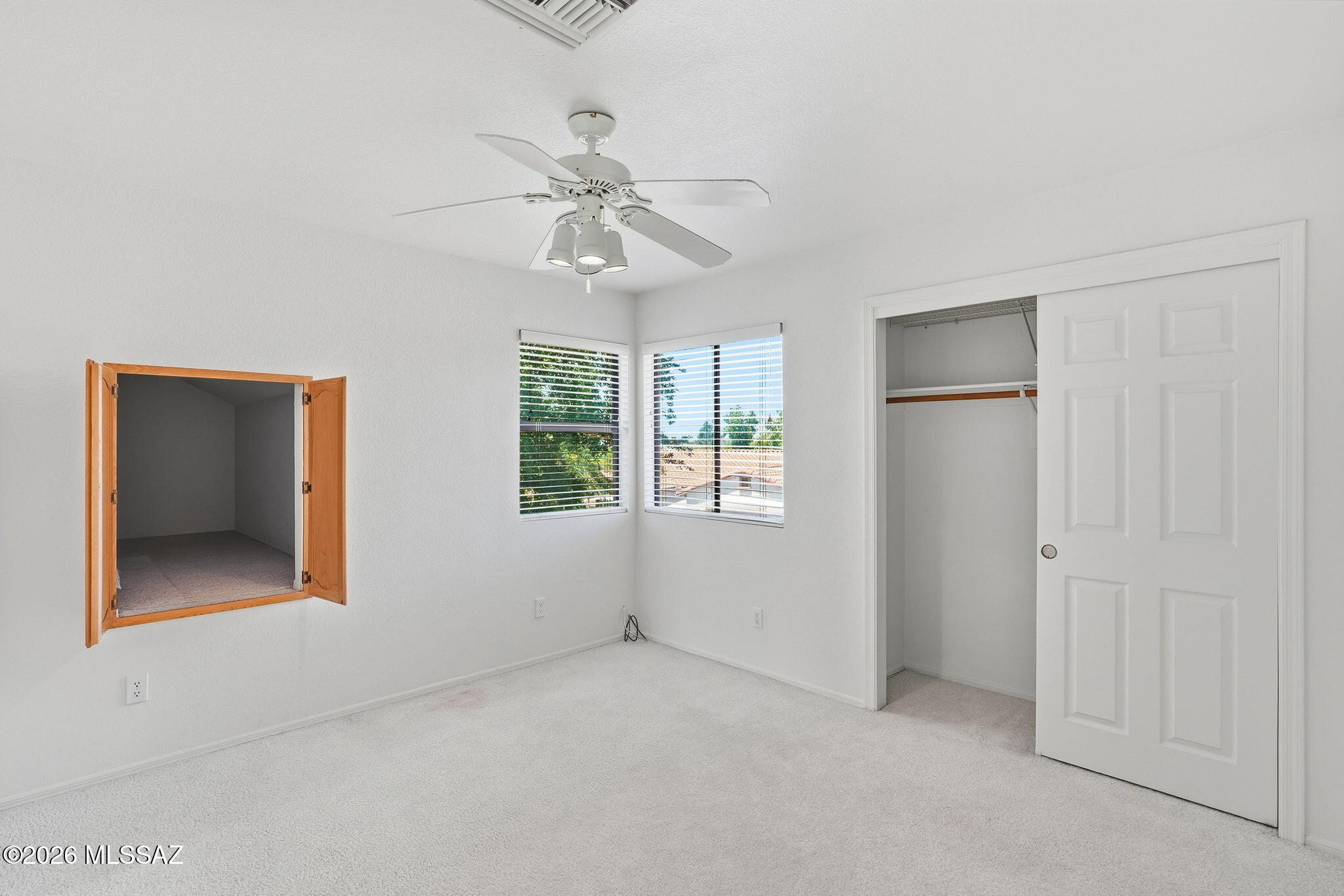 10060 N Pitchingwedge Lane