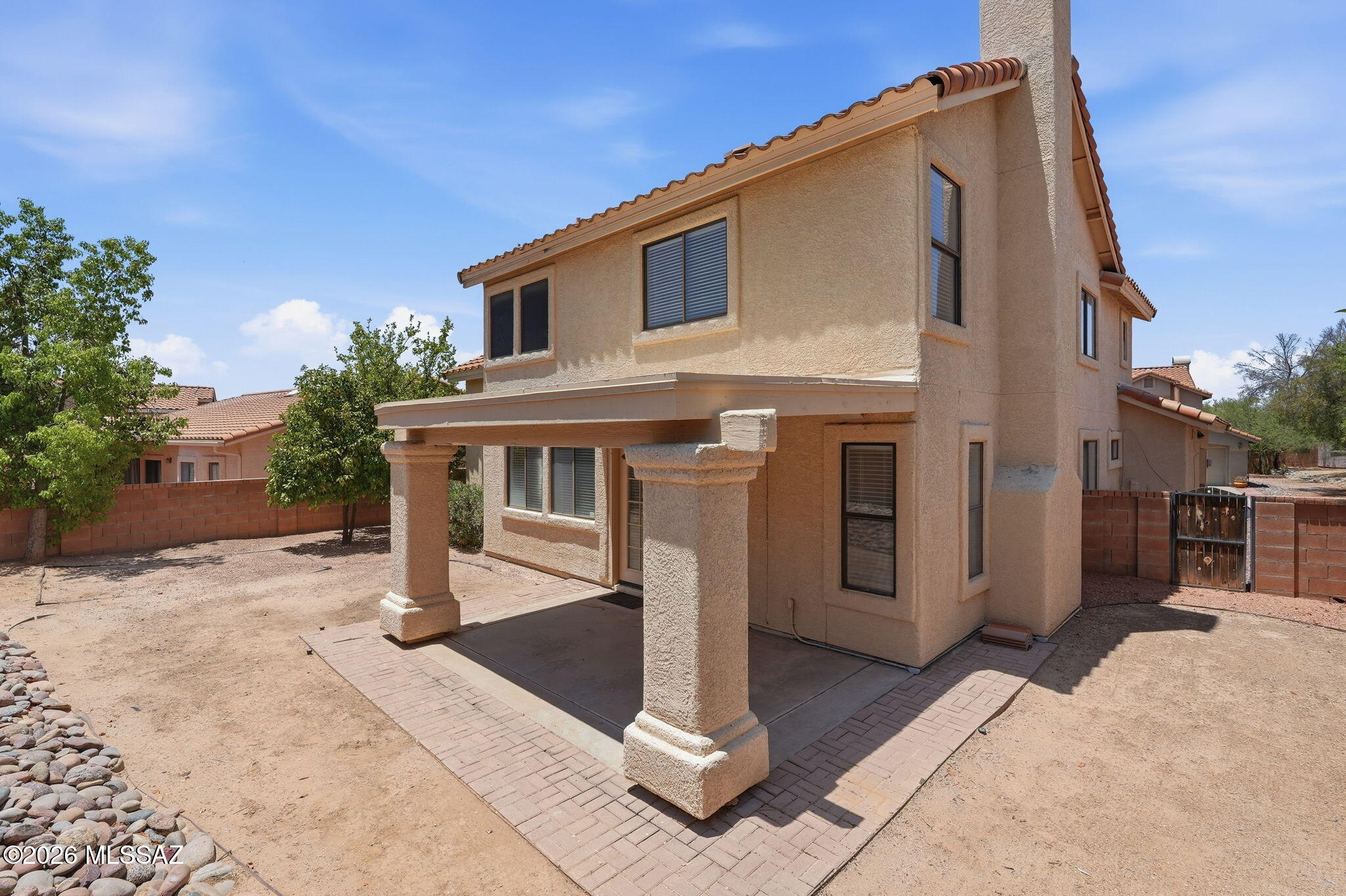 10060 N Pitchingwedge Lane