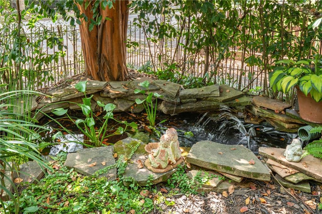 1064 Glenwood Avenue SE