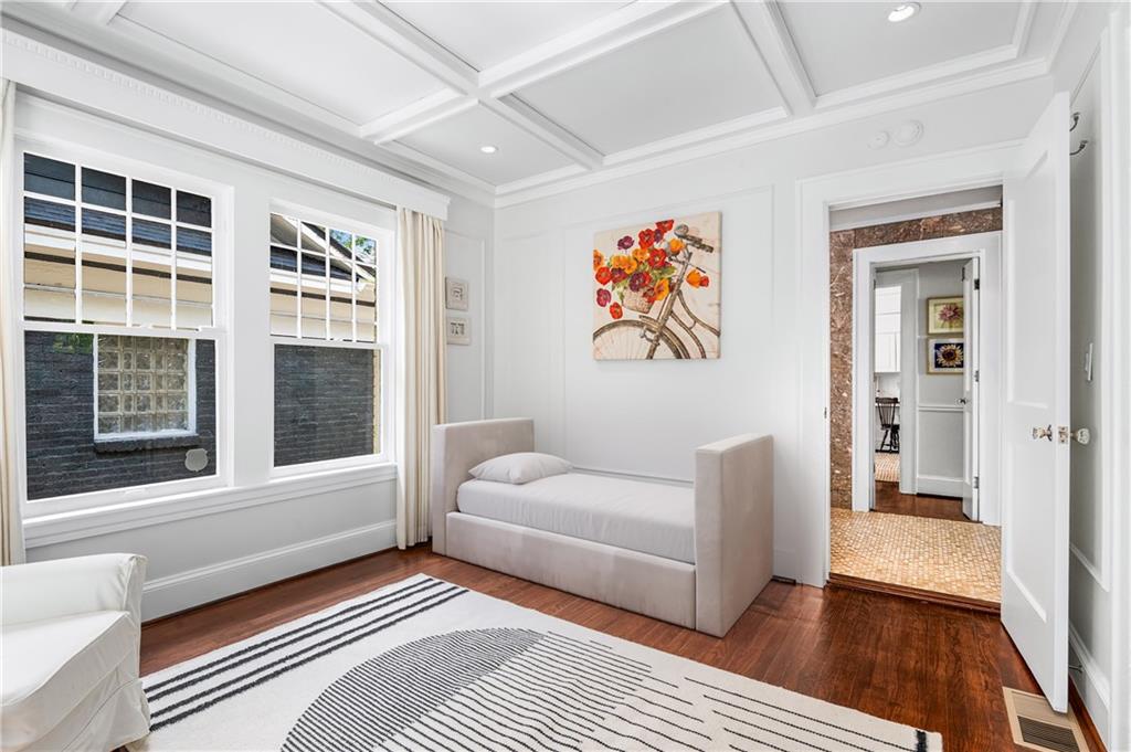 1064 Glenwood Avenue SE