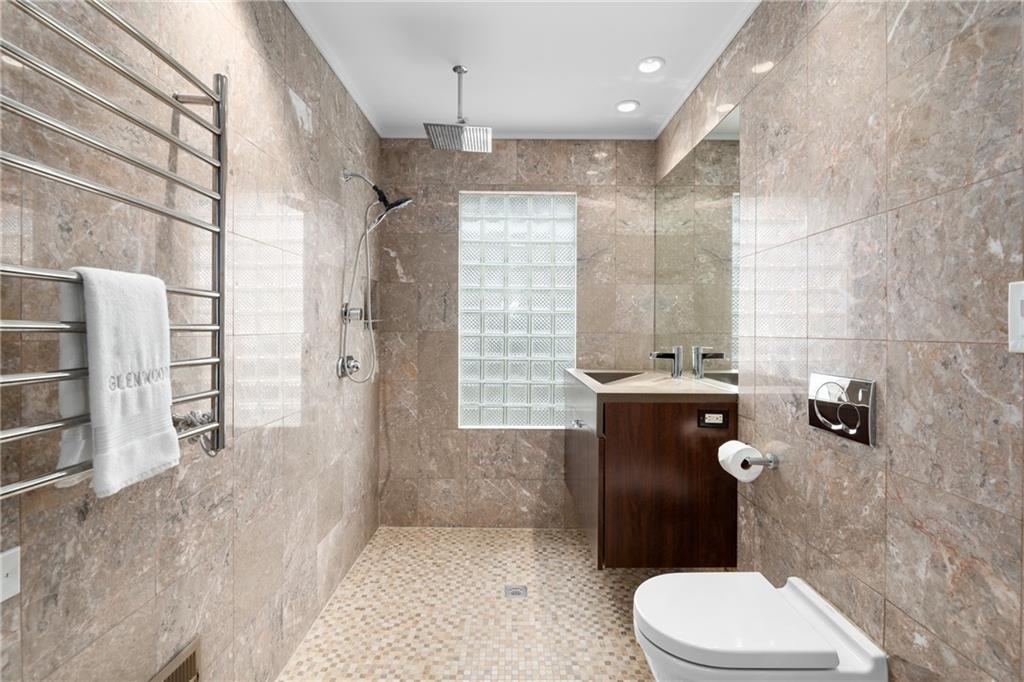 1064 Glenwood Avenue SE