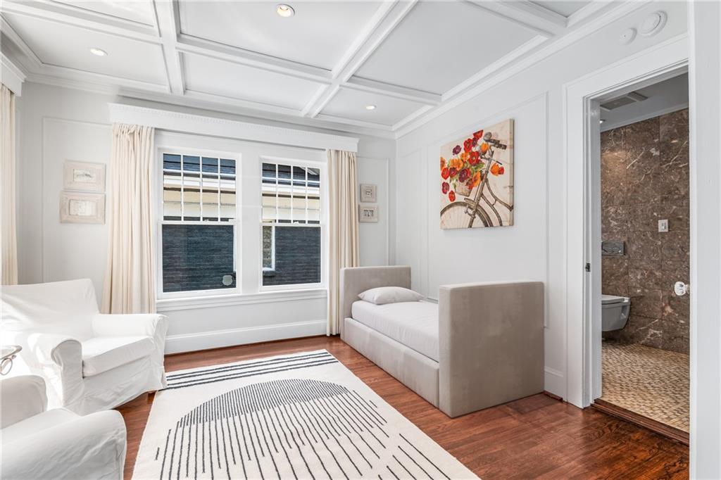 1064 Glenwood Avenue SE