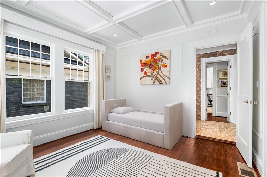 1064 Glenwood Avenue SE