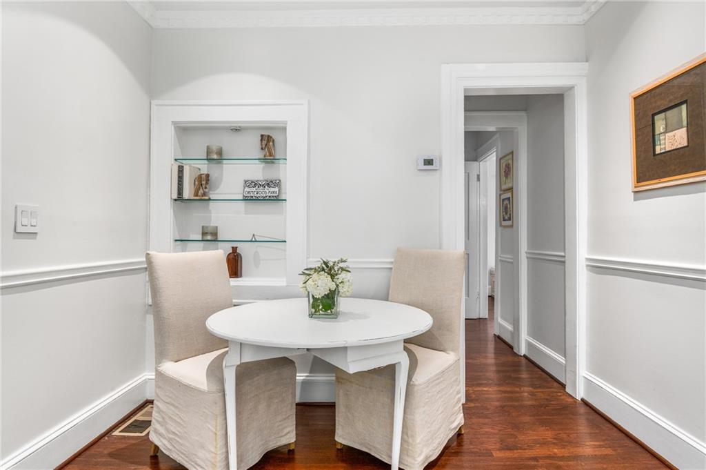 1064 Glenwood Avenue SE