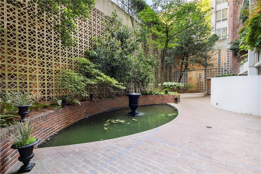 1325 Peachtree Street NE Unit 401