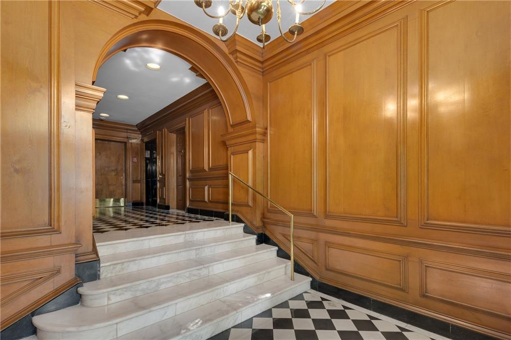 1325 Peachtree Street NE Unit 401