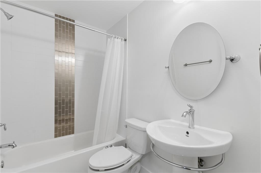 910 Stallings Avenue SE