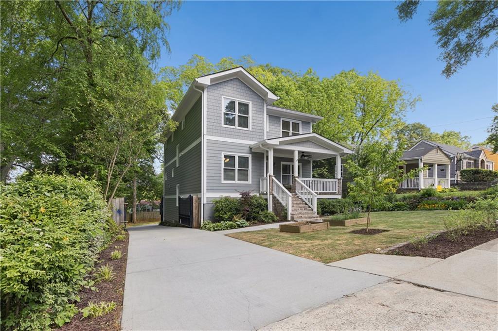 910 Stallings Avenue SE