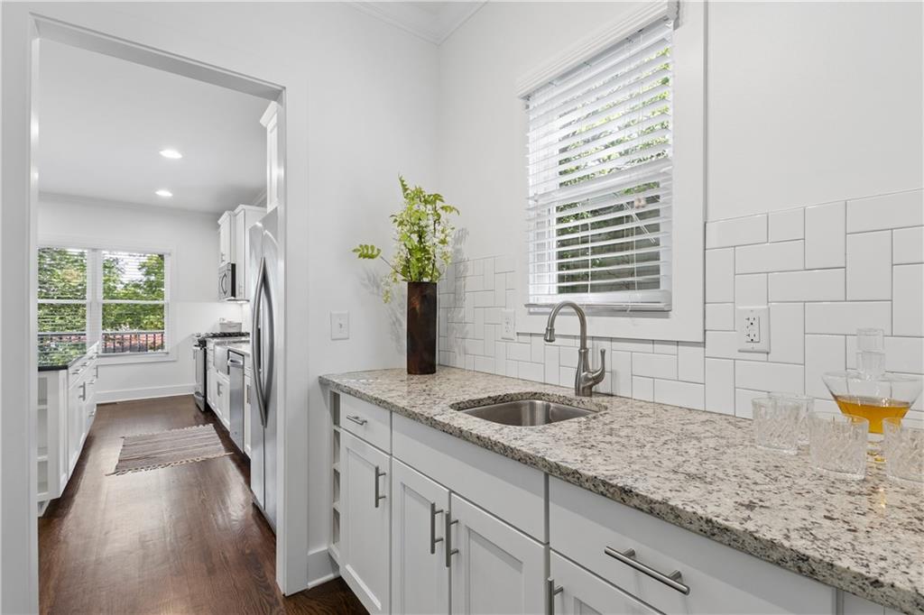 910 Stallings Avenue SE