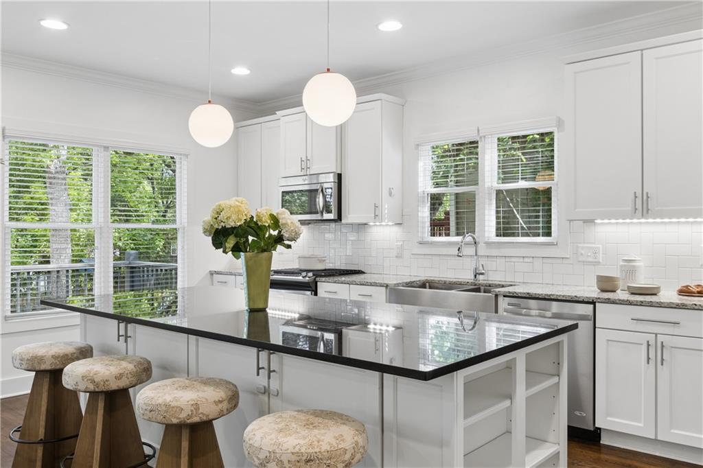 910 Stallings Avenue SE