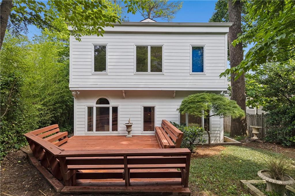 317 Beverly Road NE