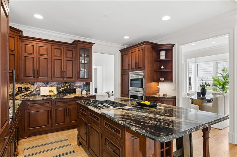 317 Beverly Road NE