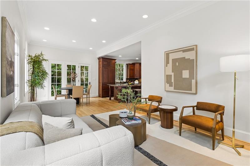 317 Beverly Road NE