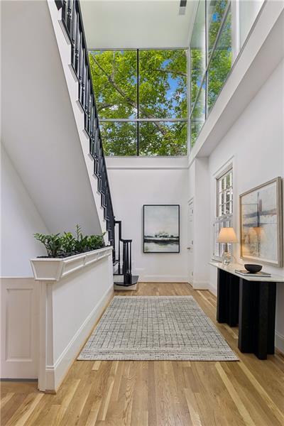 317 Beverly Road NE
