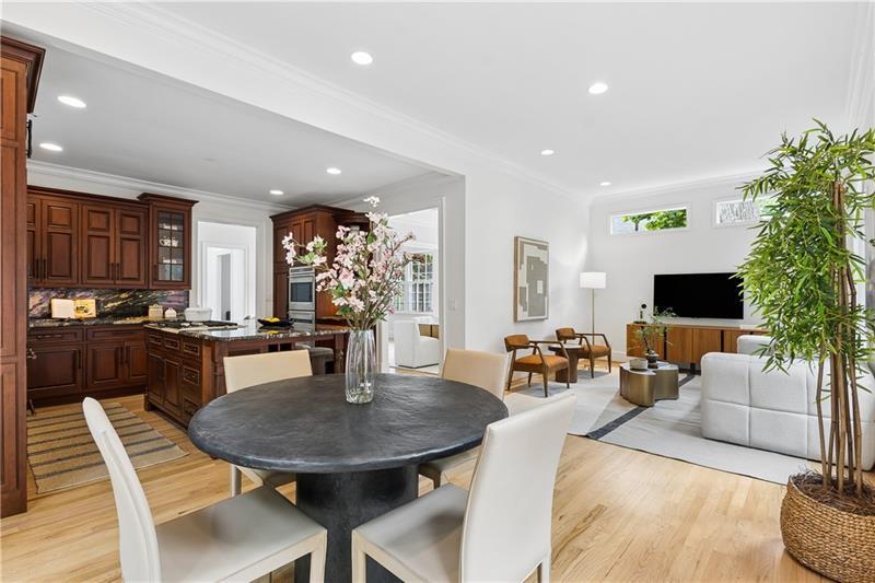317 Beverly Road NE