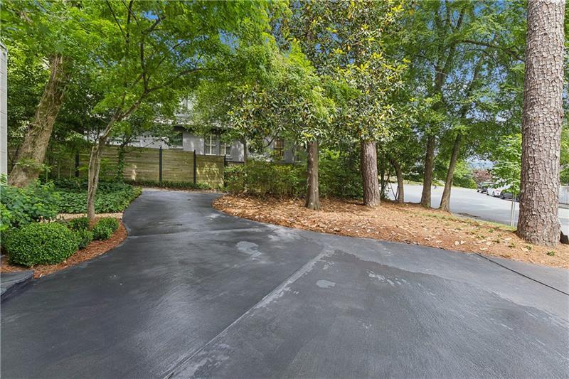 317 Beverly Road NE