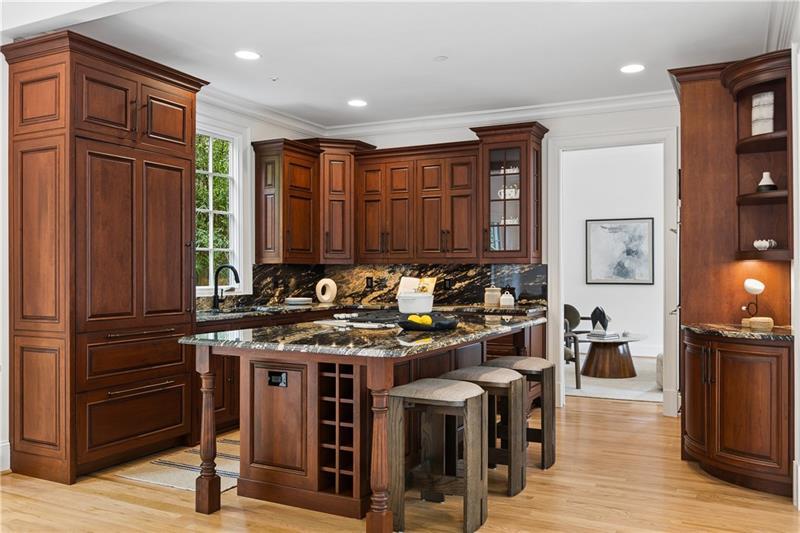 317 Beverly Road NE