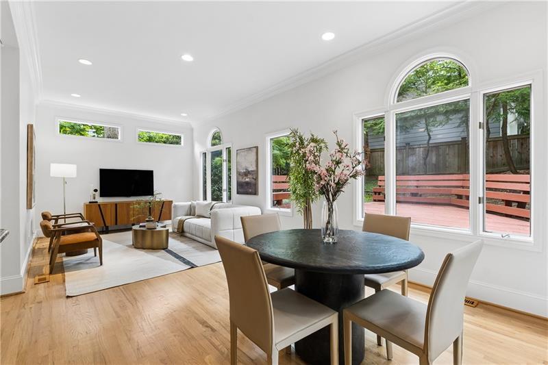 317 Beverly Road NE