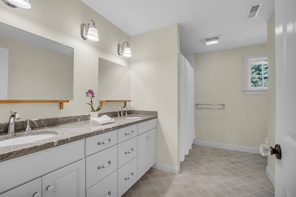 106 Carriage Way