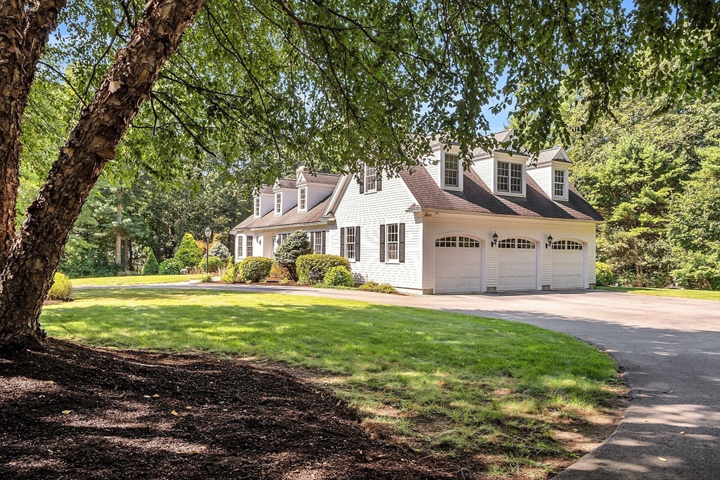 106 Carriage Way