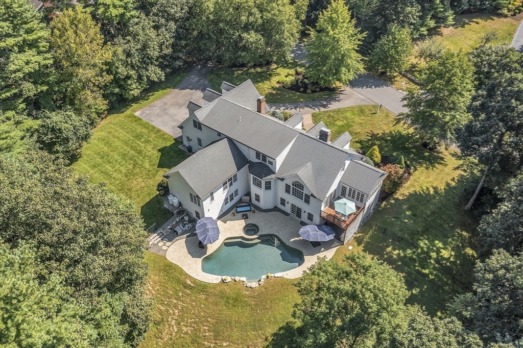 106 Carriage Way