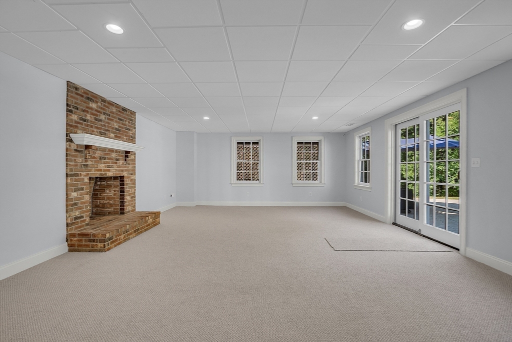 106 Carriage Way