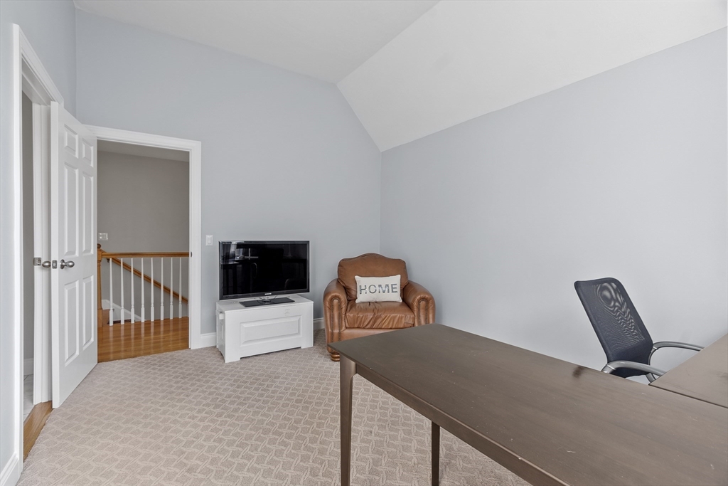 143 Nashaway Rd