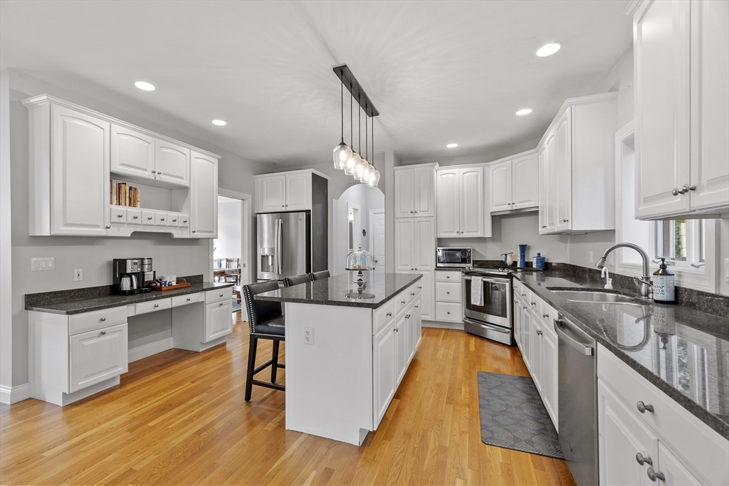 143 Nashaway Rd