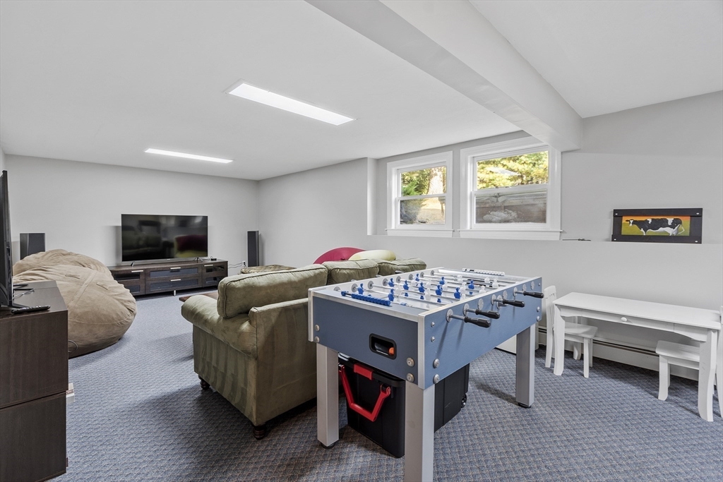 143 Nashaway Rd