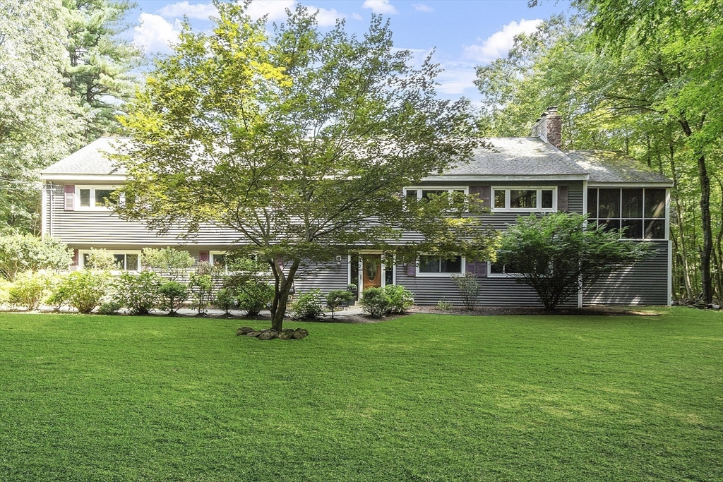 15 Abbot Ln