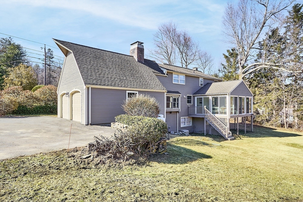 54 Ayer Rd