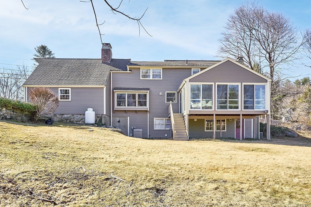 54 Ayer Rd