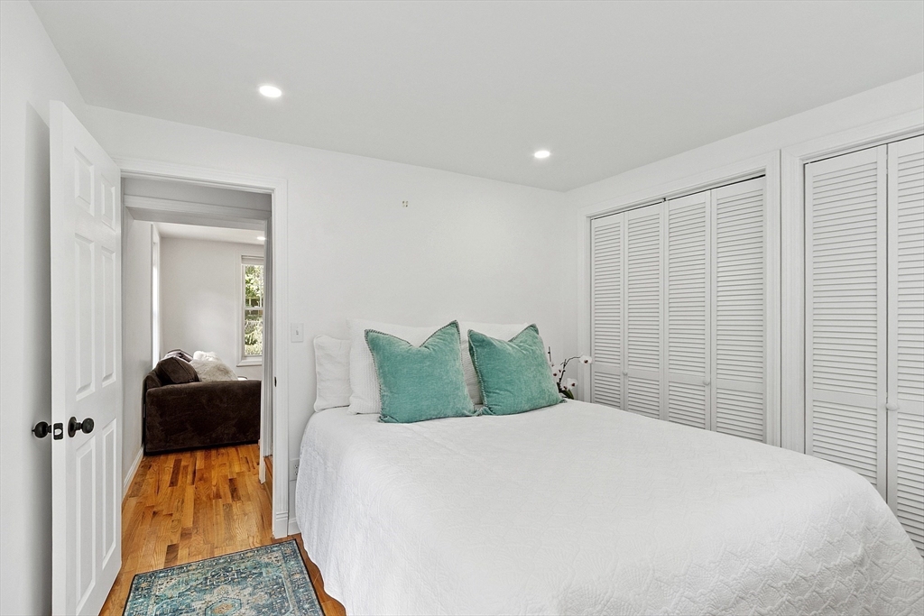10 Burnham Rd.
