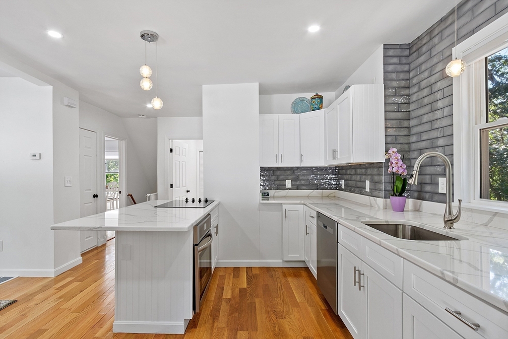 10 Burnham Rd.