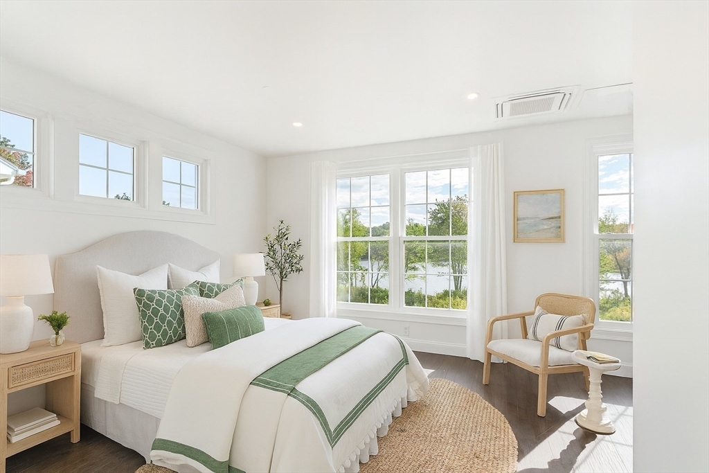 206 W Main St # 3