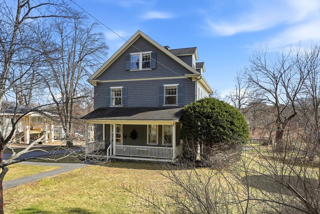 242 Lexington Rd