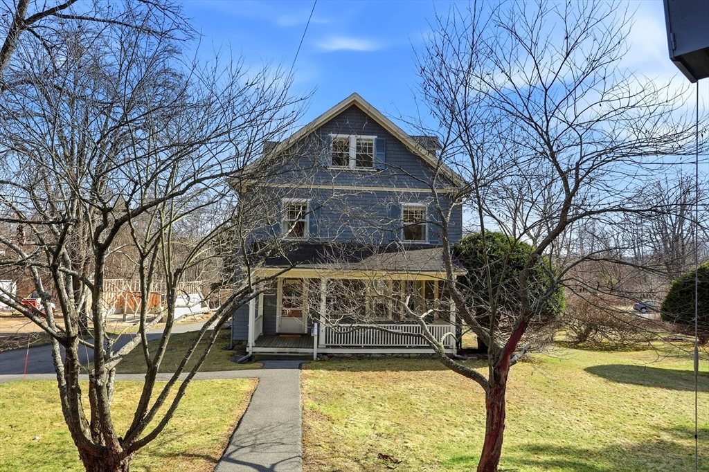 242 Lexington Rd