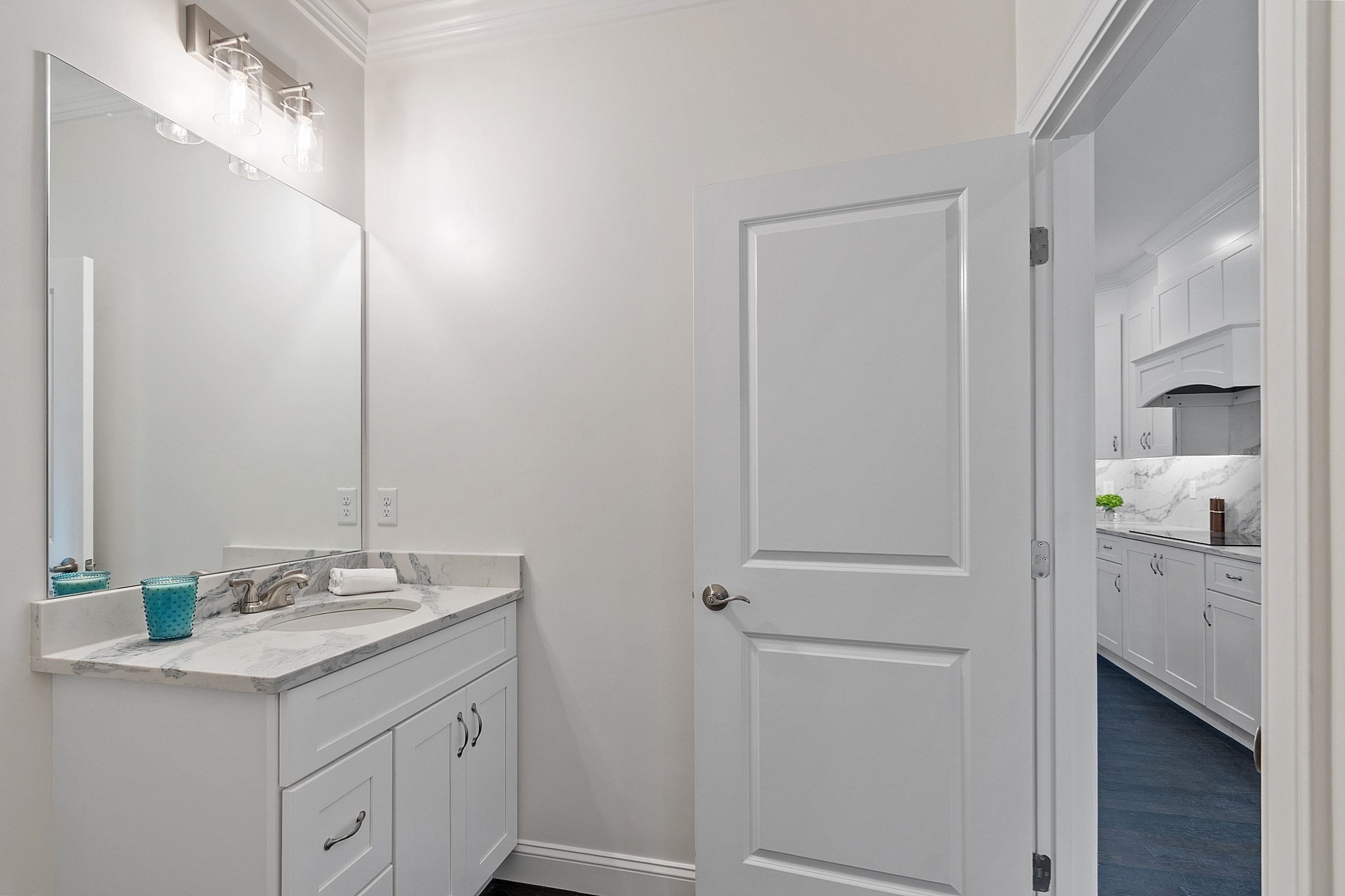 206 W Main St # 8