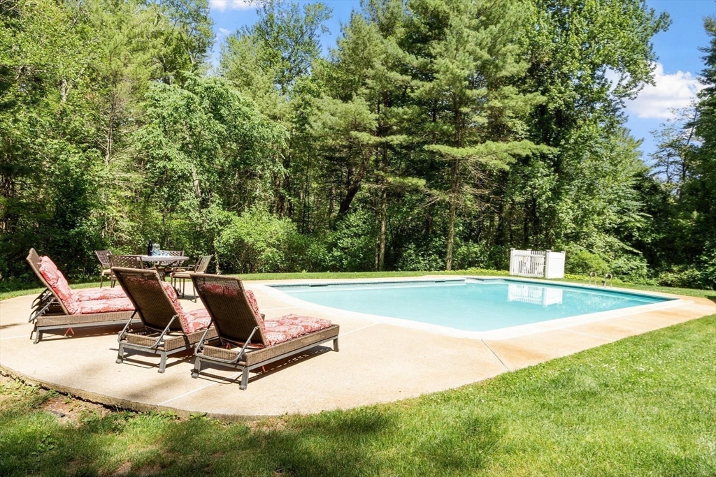 123 Oak Knoll Rd.