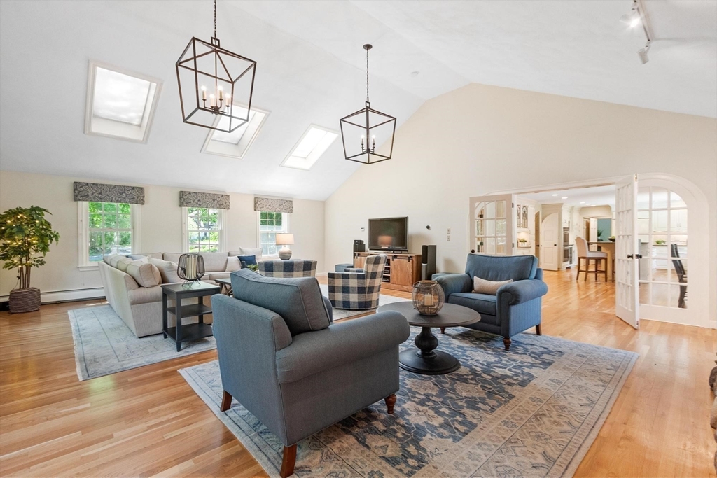 123 Oak Knoll Rd.