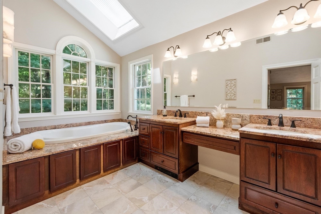123 Oak Knoll Rd.