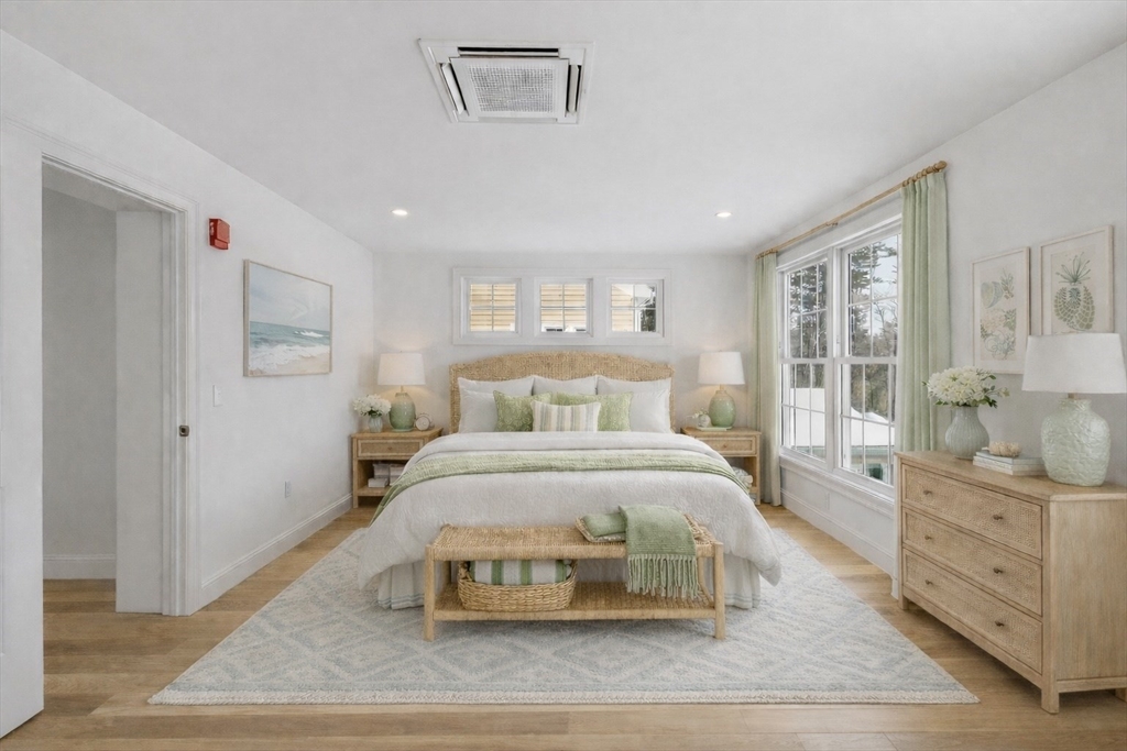 206 W Main St # 4