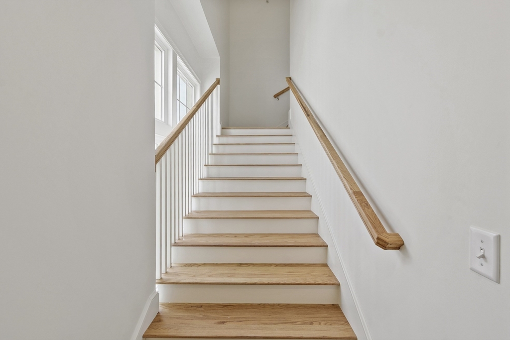 206 W Main St # 4
