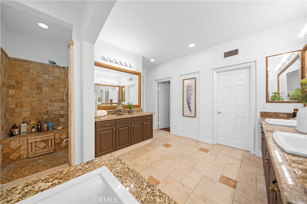 102 Spring Valley